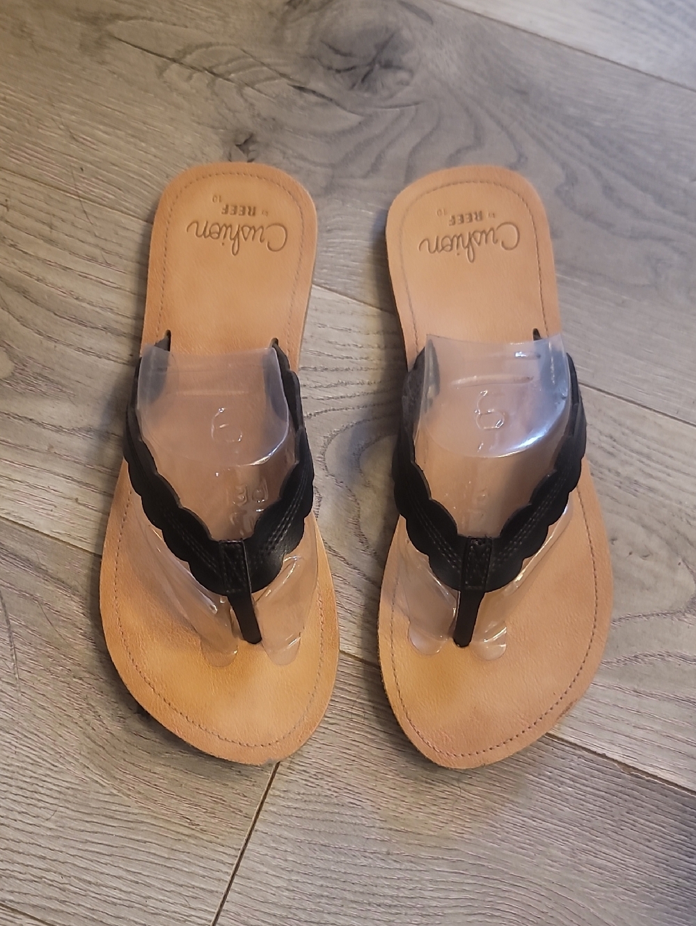 Reef Cushioned Black Leather Flip Flops Thongs Size 10